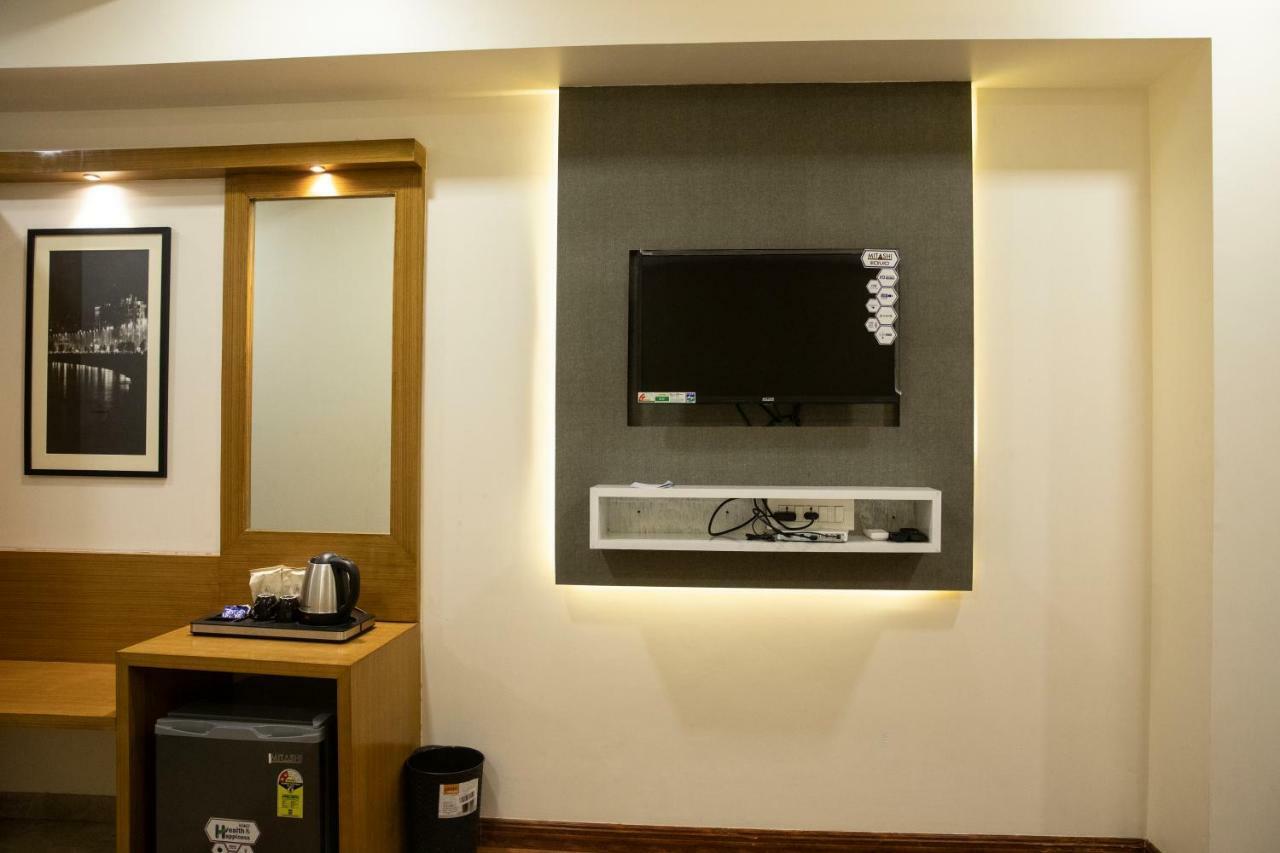 โรงแรมเกรซ แกแล็กซี มุมไบ ภายนอก รูปภาพ